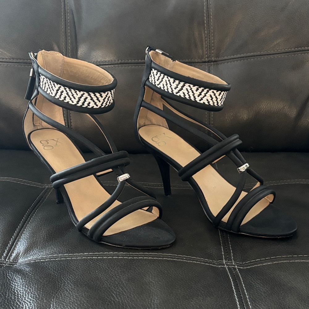 Gwen Stefani Vintage 2000’s Black Strappy Heels with Patterned Ankle Strap
